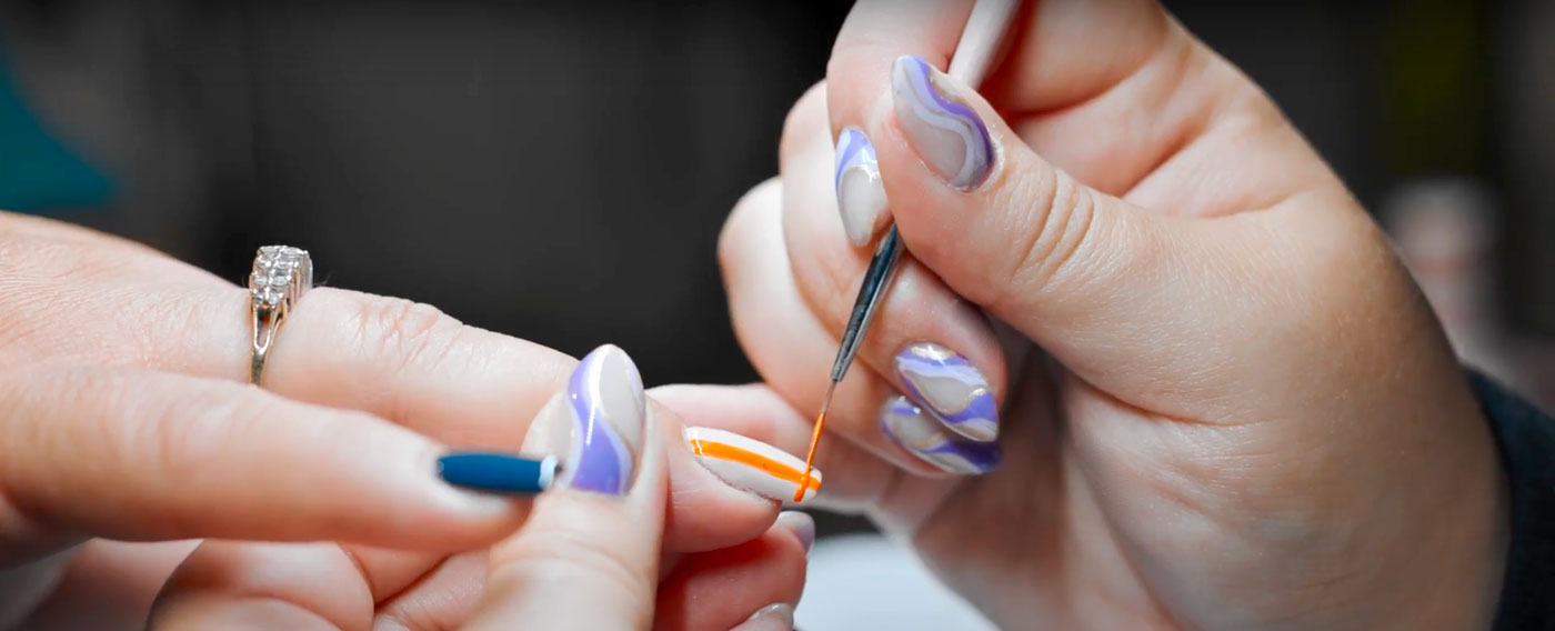 Manicure Ideas for Summer Concerts - I'm Fixin' To